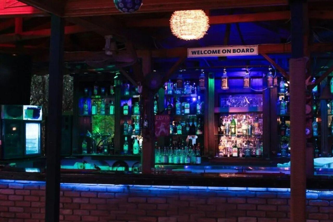 Navy Hotel イチュメレール エクステリア 写真